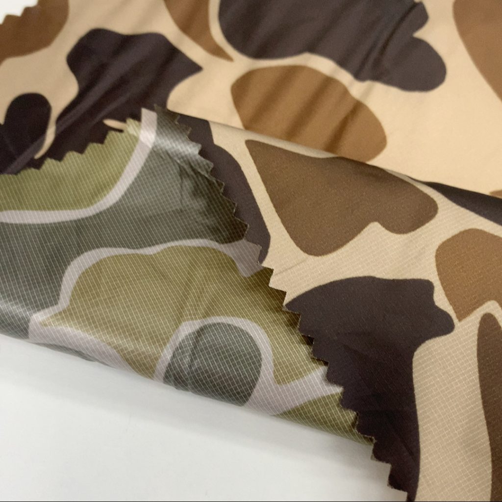 Hangzhou Kangman Textile Co., Ltd.100% Polyester Taffeta Fabric