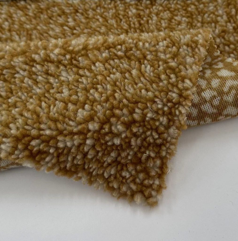 Hangzhou Kangman Textile Co., Ltd.100% Polyester Sherpa Knit Fabric