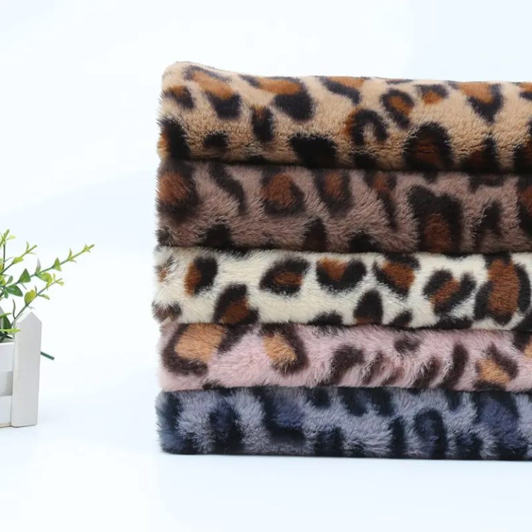 100% Polyester Leopard Print Fabric Imitation Rabbit Skin Fur Fabric